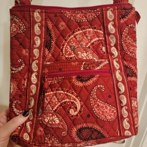 VERA BRADLEY MESA RED BAG PURSE RETIRED, Quilted - Picture 2 of 9